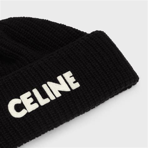 celine beannie|Celine hat tim.